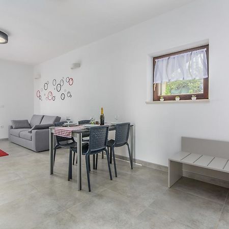 Apartments Katja Marčana Esterno foto