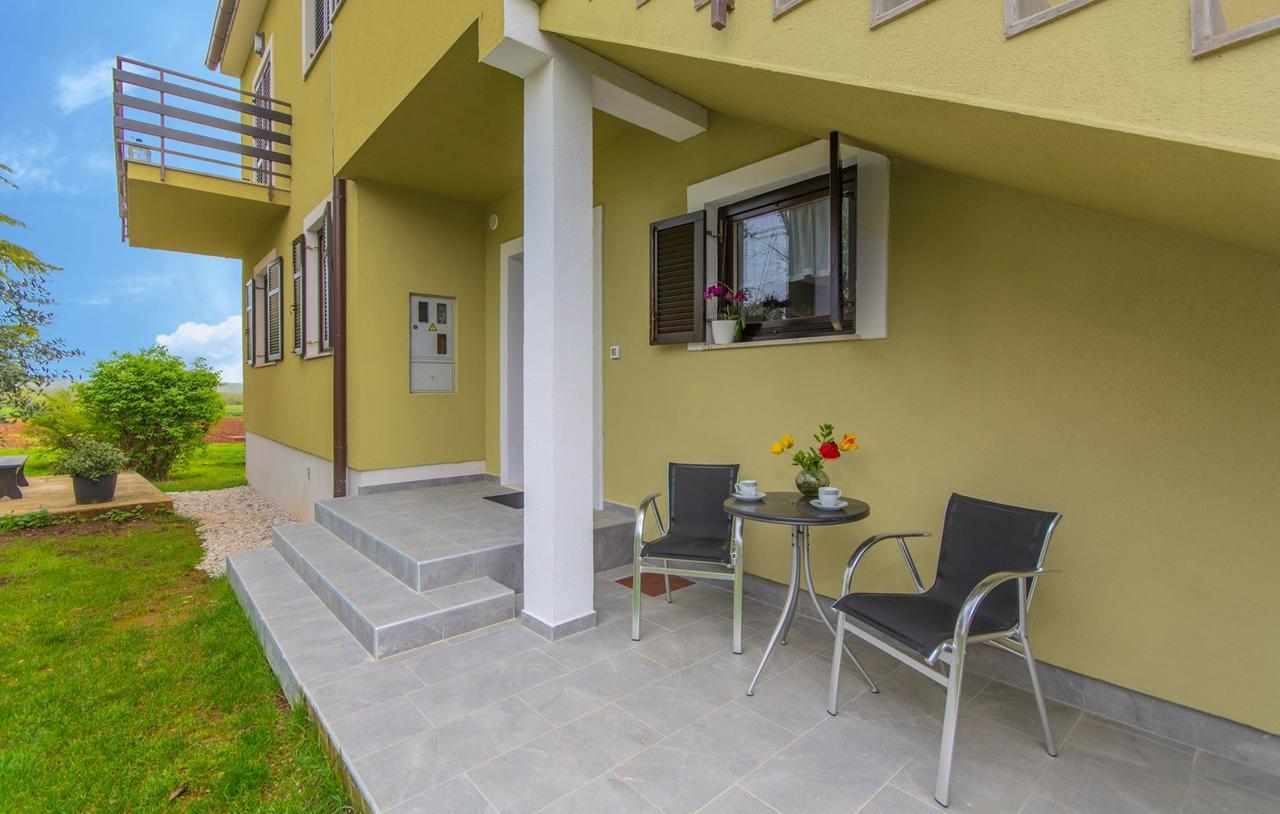 Apartments Katja Marčana Esterno foto